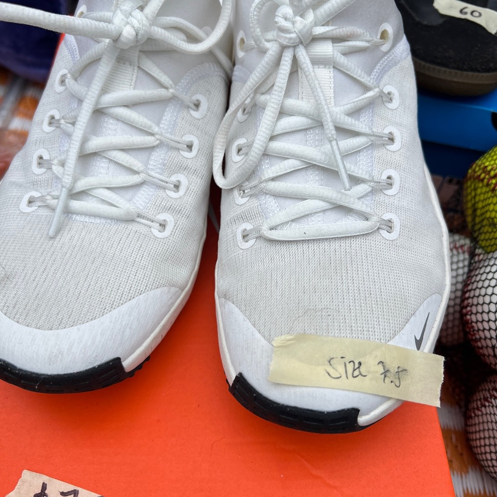 Nike Free Metcon 6 PRM in Summit White and Metallic Silver